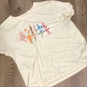 Cropped Flower Tee Size Large